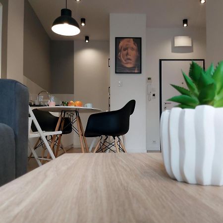 Chill Apartments Expo Slawinska Варшава Экстерьер фото