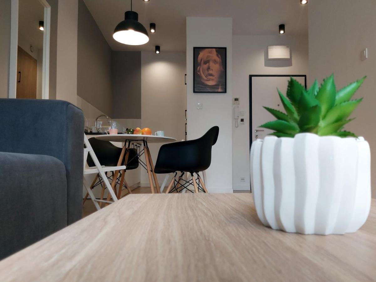 Chill Apartments Expo Slawinska Варшава Экстерьер фото