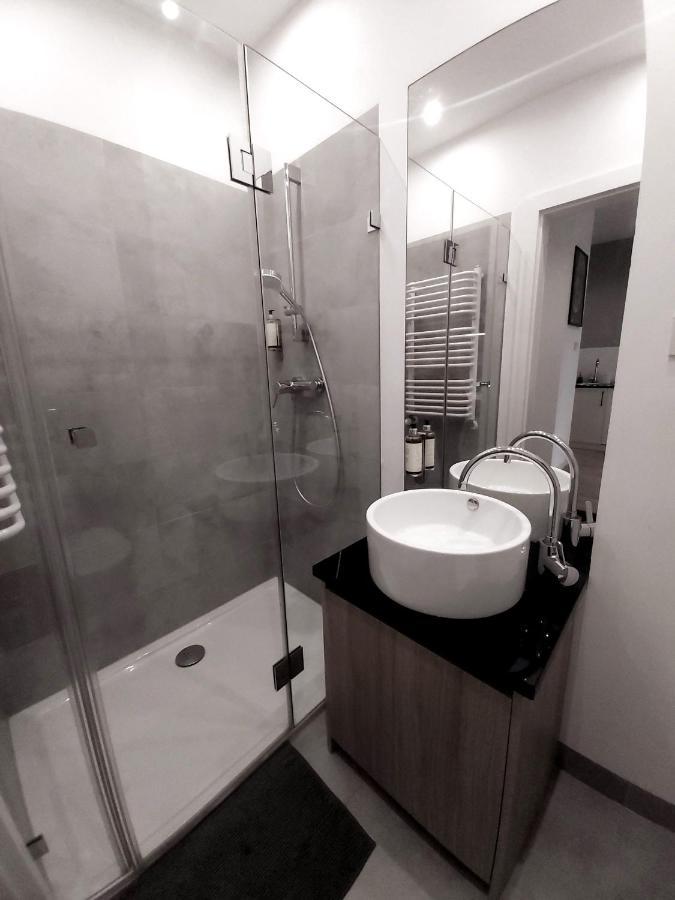 Chill Apartments Expo Slawinska Варшава Экстерьер фото